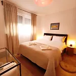 Apartman Divini *