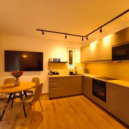 アパート Divini ザダル